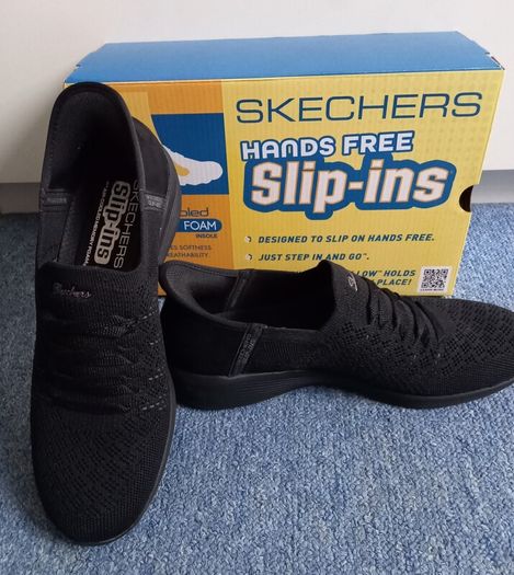 Skechers Black Sneakers Size 5.5