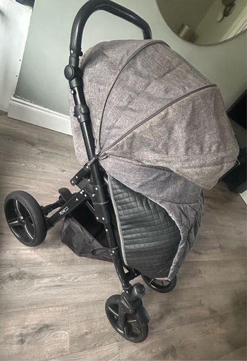 Venicci Travel System