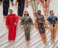 Action Man Figures 1990's x8