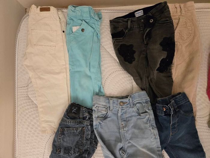 Size 2 Large bundle of girl's clothes. 24 months. Includes shipping