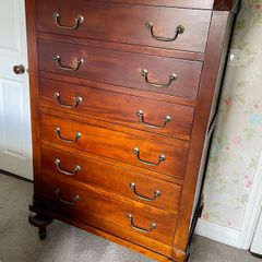 Bedroom Chest Of Drawers.