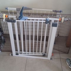 baby proof 3 stair gates and 1 fire gaurd
