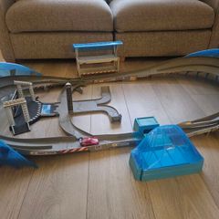 Lightning McQueen Race Track Battery Operated