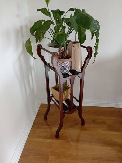 Plant stand/bowl stand??