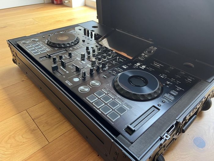Pioneer RX3 & Flight case