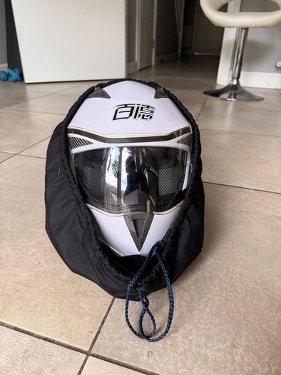 Safebet full-face Helmet (S / 55-56) w/protective cover