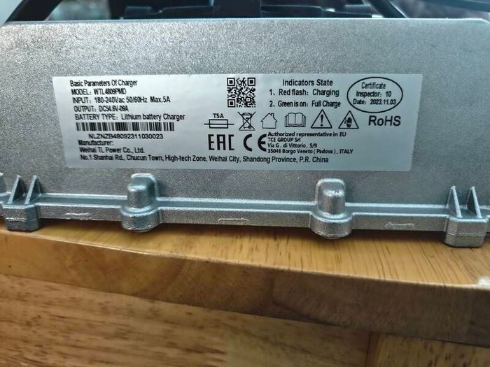 Noblelift PTE20Q2-A charger