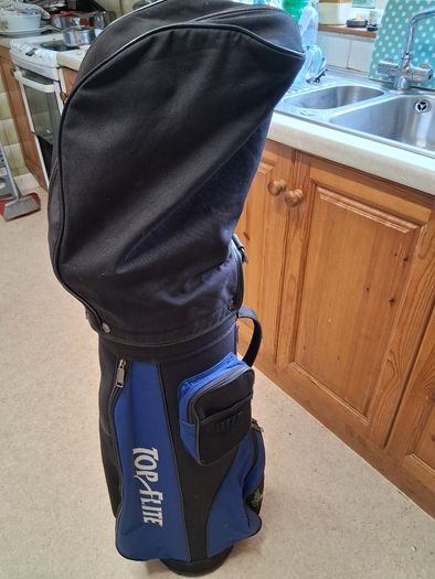 Golf clubs. Set Of Mens Left Handed Golf Clubs In Very Good+ Condition.