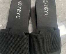 Ladies slip ons