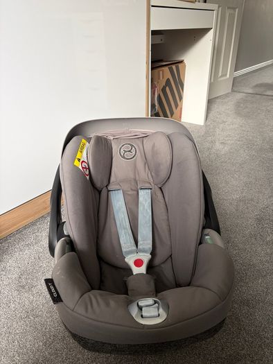 Cybex Cloud T I Size Car Seat & Base Bundle