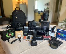 Canon R6 Videography + Photography Kit