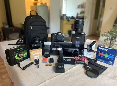 Canon R6 Videography + Photography Kit