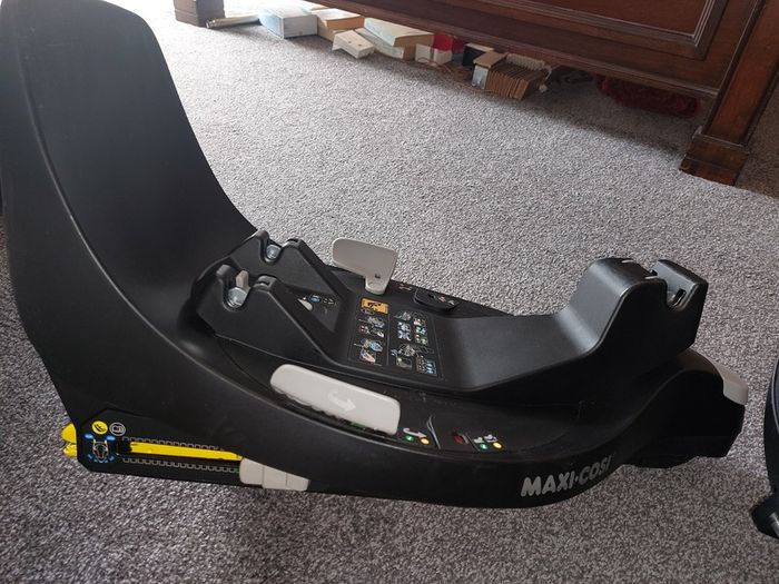 Maxi cosi pearl 360 rotating seat & Family fix rotating base