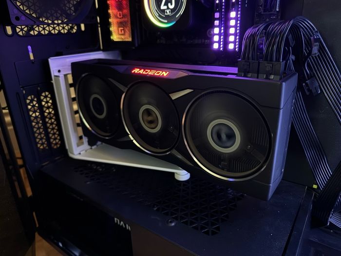 AMD RX 6800XT Midnight Black Edition (For Parts)