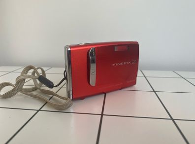 Fujifilm Digital Camera FinePix Z10fd 7.2MP Red Working No Charger