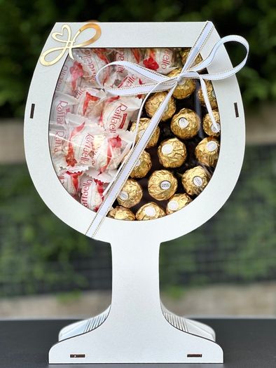 White Wine Glass Chocolate Gift Box - Ferrero Rocher & Raffaello
