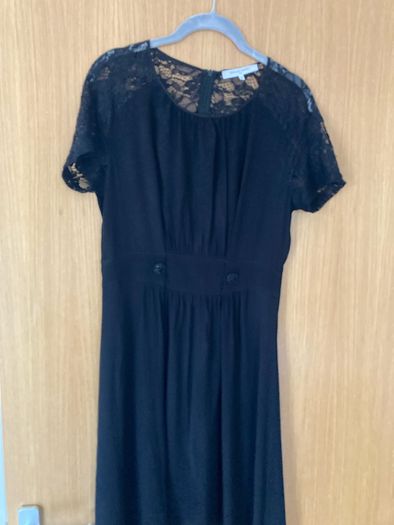 Jerald Darrel black dress. Size 36/10