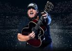 Luke Combs Standng
