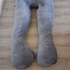 pregnancy pillow