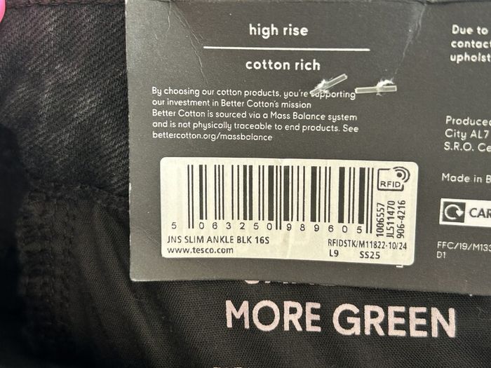 Brand-new Black Slim Ankle Grazer, High Rise Jeans from F&F