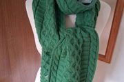 Beautiful Aran Woollen Mills Kelly Green Scarf &amp; Matching Headband