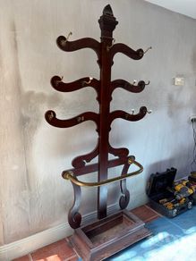 coat stand