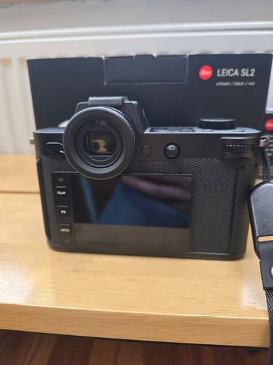 Leica SL2 + SL 24-90 Vario ASPH Lens