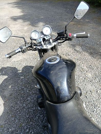 kawasaki zr 750 2000