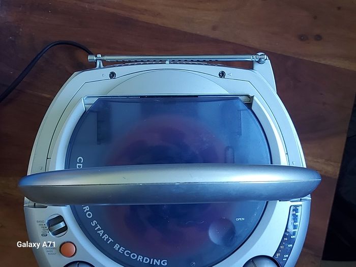 PHILIPS CD Radio Cassette Recorder, Model AZ1120,  in excellent cosmetic condition
