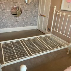 2 single beds