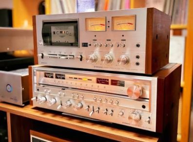 Pioneer Gold Legendary iconic SX-1080 from the Flagship series of the Giants 140w of Shere Awesomeness and  effortless sound jaw dropping fully serviced cleaned and professionally bench tested Stunning check prices for these this is cheap