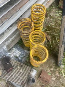 Land Rover spring set