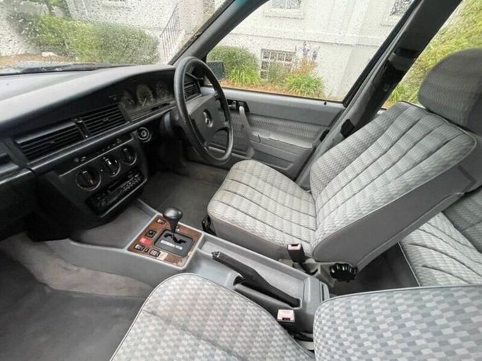 1990 Mercedes 190D, 2.5L, Automatic