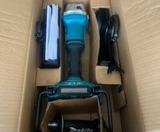 Makita Cordless Angle Grinder BNIB