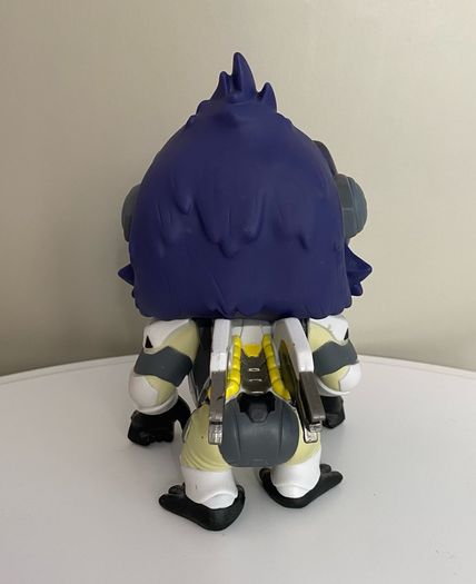 Funko Overwatch POP! Games Winston Vinyl Figure #97