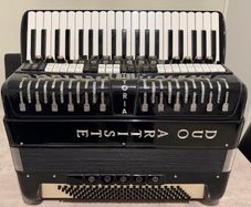 Pianno Accordion Duo Artiste Made By Victoria Italian Accordion