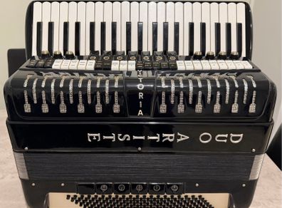 Pianno Accordion Duo Artiste Made By Victoria Italian Accordion