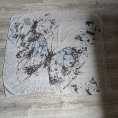 Large butterfly scarf, 100x115 cm