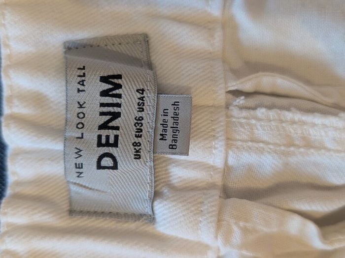 White jeans size 8 tall