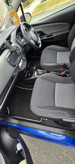 2017 Toyota Yaris Hybrid - Great Condition