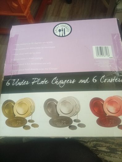Home decor plates and coasters
