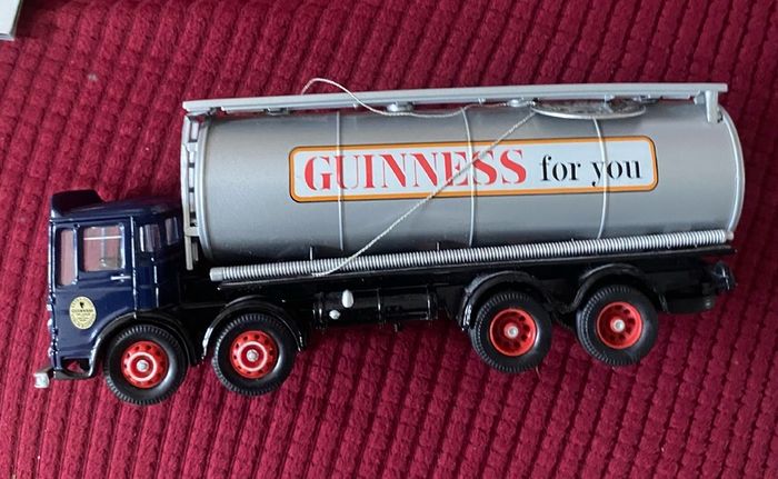 Limited Edition Corgi 21101 Guinness AEC Ergomatic Tanker