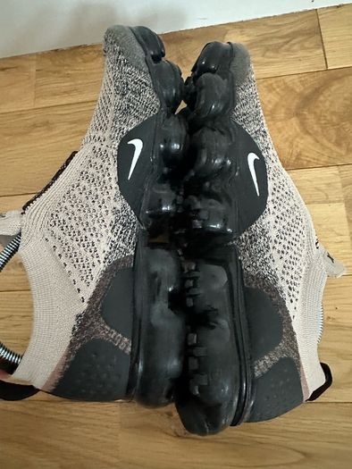 Nike Vapormax Flynit Slip on runners