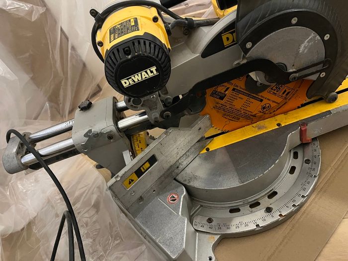 Mitre Saw DeWalt DWS780 (110v)