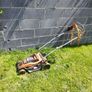black and decker lawnmower Image 2
