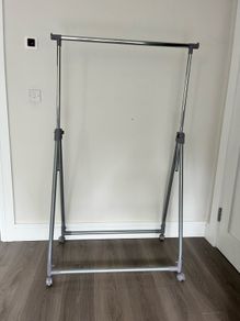 clothes rail