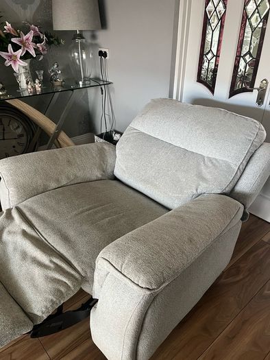 recliner sofa