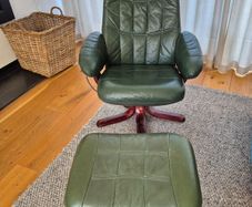 Swivel / reclining chair