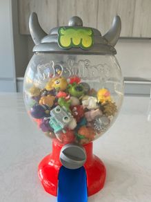 Moshi Monster gum ball machine and moshi monsters
