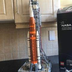 Lego - NASA Artemis Space Launch system